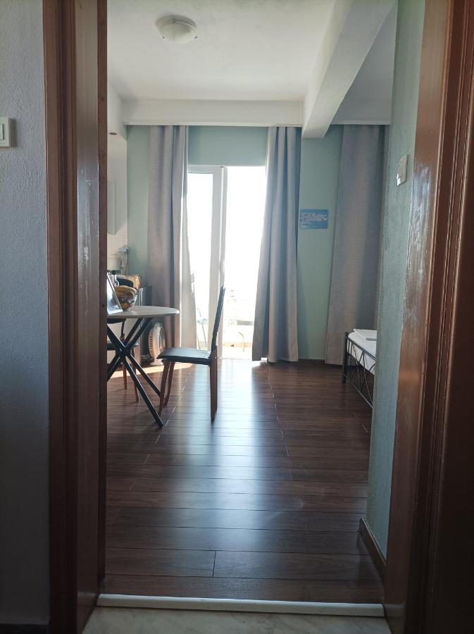 Beachfront Apartment 레팀노 외부 사진