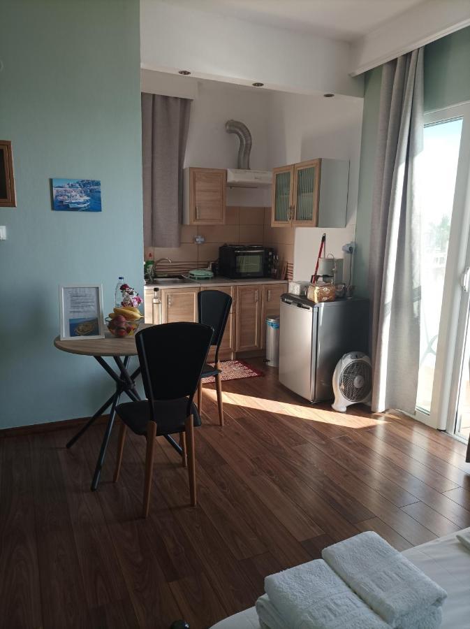 Beachfront Apartment 레팀노 외부 사진